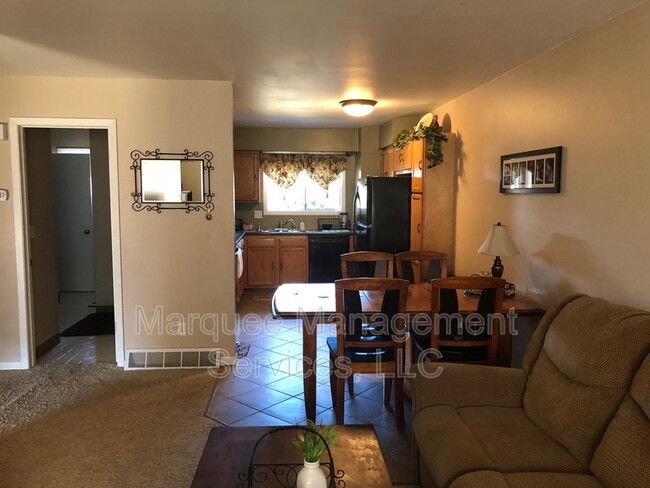 Photo - Montana Avenue (2220-2222) - 2222