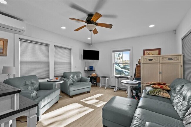 30 Warren Ave