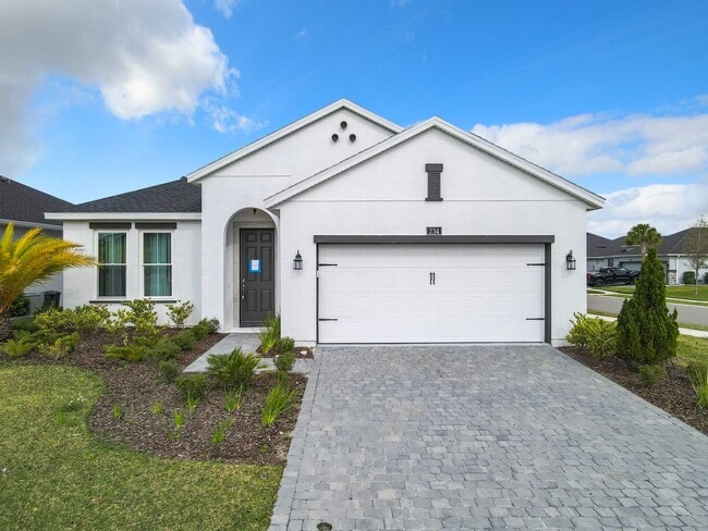 Spacious 4-bedroom, 2-bath House - Spacious 4-bedroom, 2-bath House