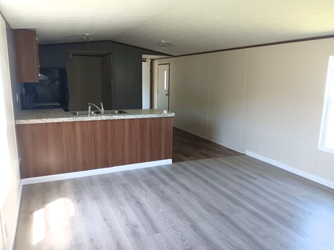 570 Banjo Way