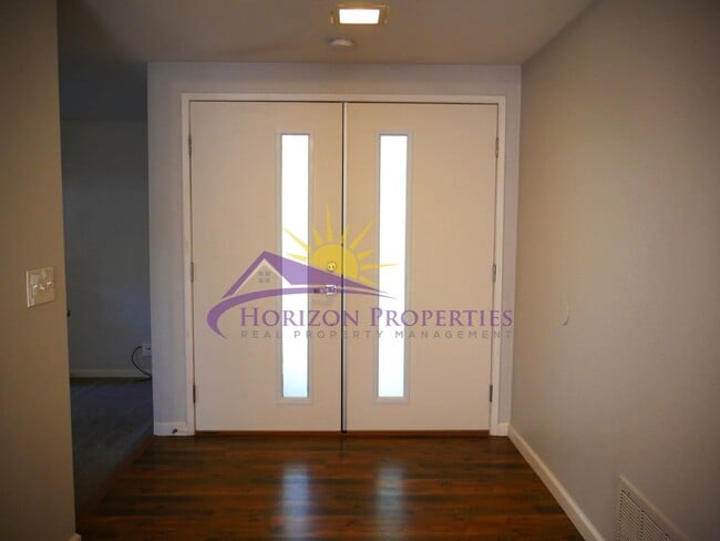 Photo - Remodeled 3 Bed 2 Bath 1,595 Sq Ft Fair Oaks Home