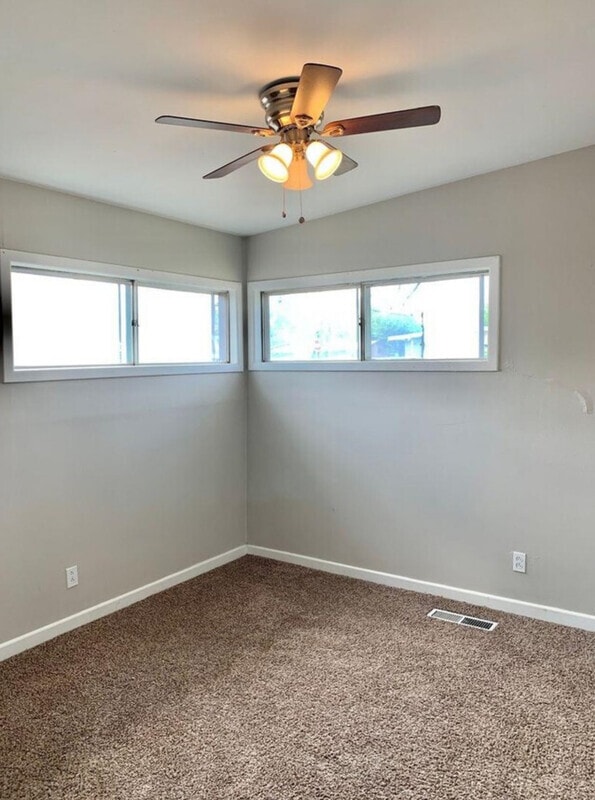 Photo - 4404 44th St