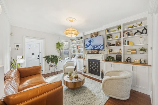 Photo - 135 Van Horne St