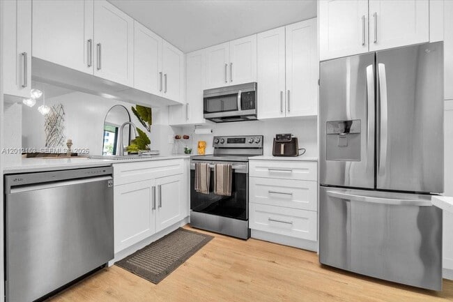 Building Photo - 1234 S Military Trail Unit 1811