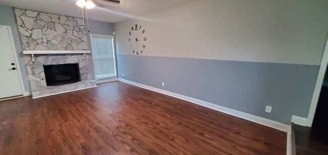 Photo - 1401 Carnsmore Dr