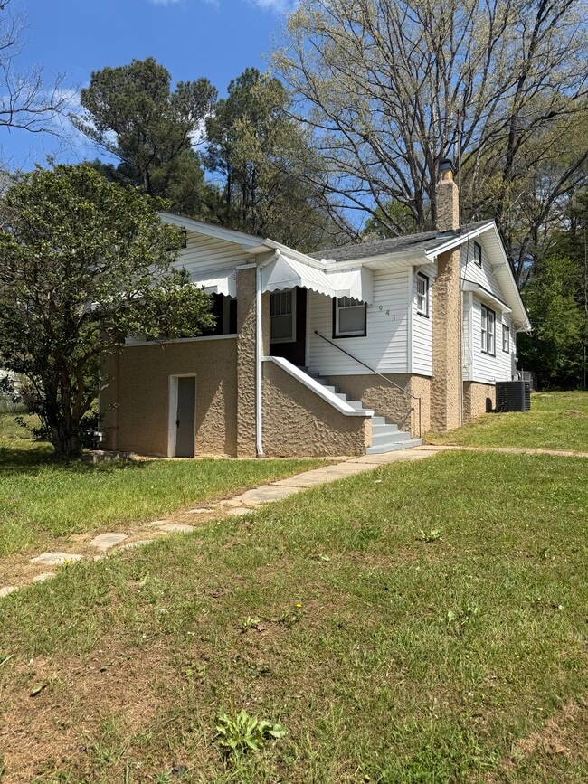 Building Photo - 941 McDonald Chapel Rd