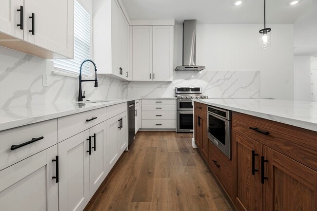 Photo - 1816 Drover Ln