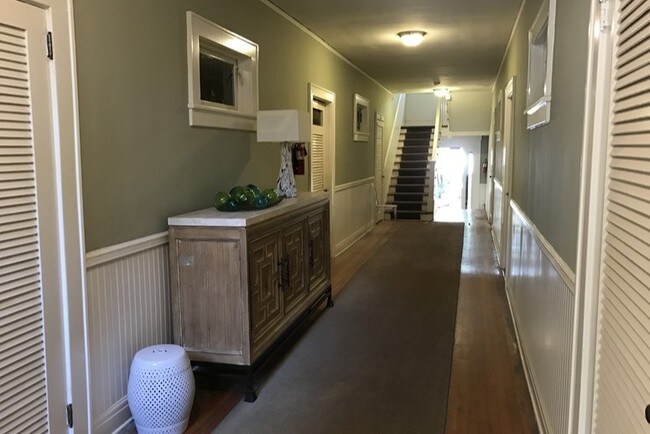 Photo - 916 Bromley Rd Unit 7