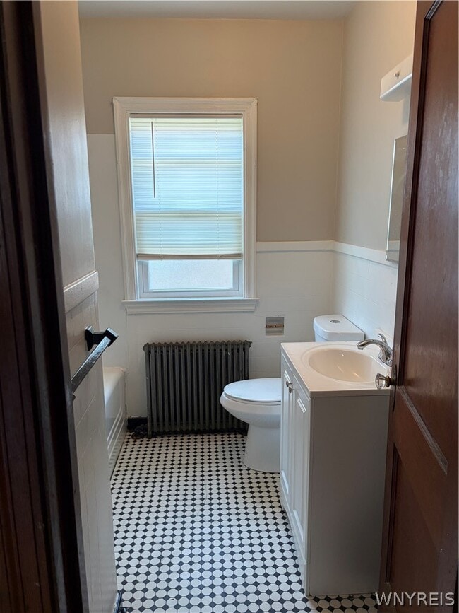 Photo - 1761 Welch Ave