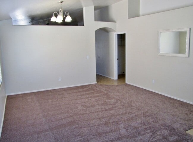 Photo - 4BR/2BA/2CG, 1889 sq.ft. in Copper Point subdivision, Sierra Vista, AZ