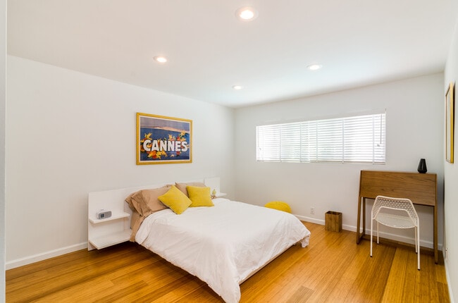 Photo - 22626 Pacific Coast Hwy Unidad 12