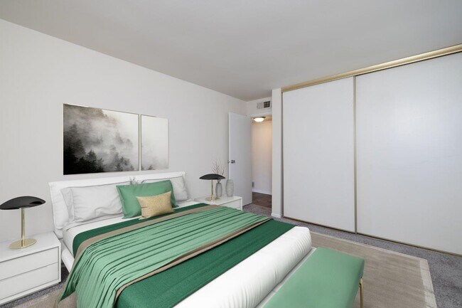 Squires Manor Apartment Homes