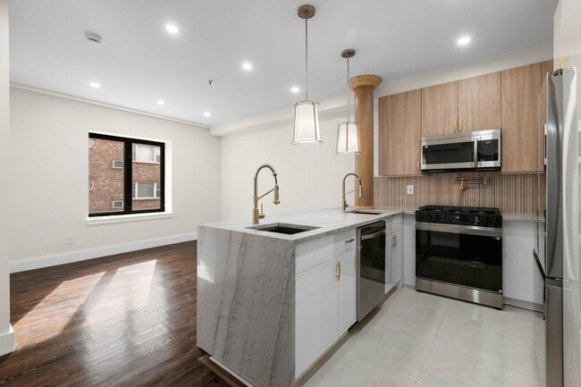 Photo - 556 1st St Unit 1