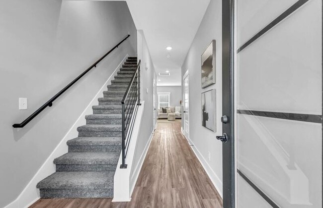 Photo - 1504 Jonathan Wade Cir