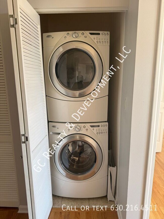 Photo - 2520 S Oakley Ave Unit 201 ,  201