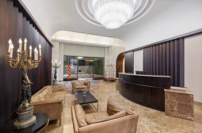 Photo - 245 E 44th St Unidad 29FF