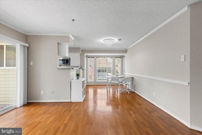 Photo - 1524 Lincoln Way Unit 325
