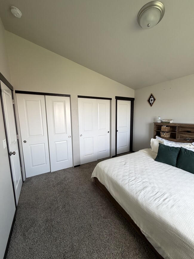 Photo - 349 Cartwright Ave