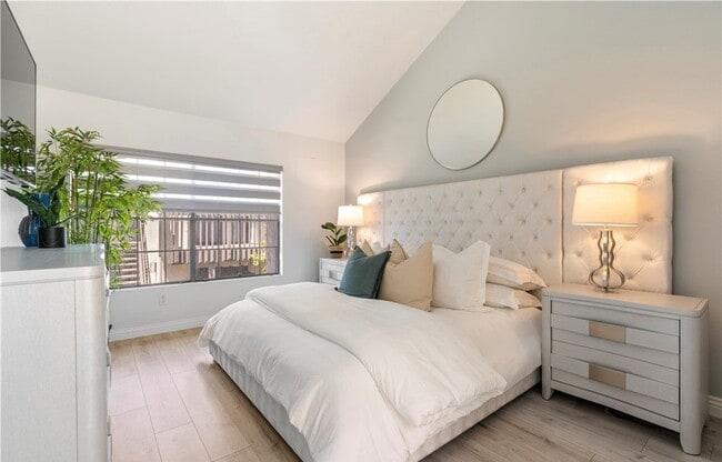 Building Photo - Clean and perfect One Bedroom