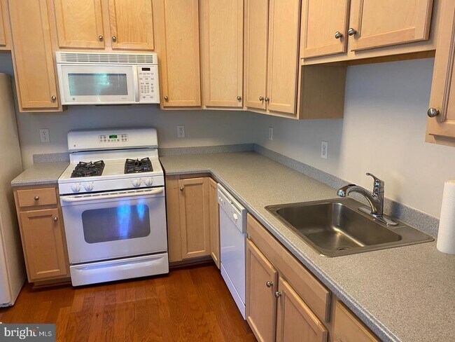 Photo - 1641 Ladue Ct Unit 108