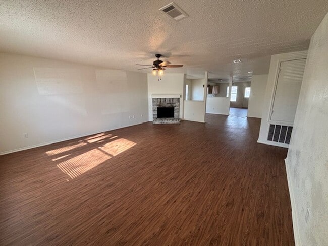 Photo - 1 Story Home in Crowlley with Community Pool