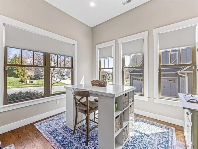 Photo - 61 Barnrock Dr