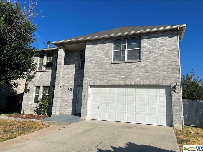 Photo - 2031 Club Crossing