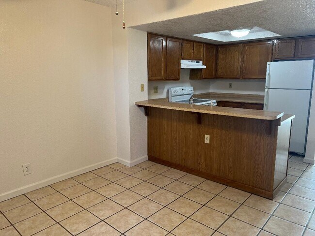 Photo - 6041 Sequoia Rd NW