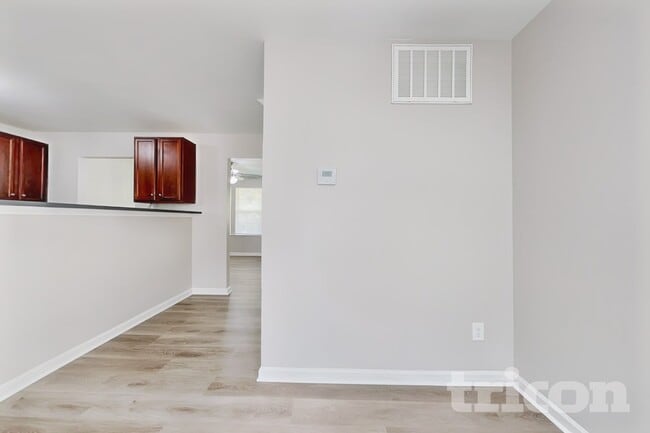 Photo - 12437 Stumptown Rd
