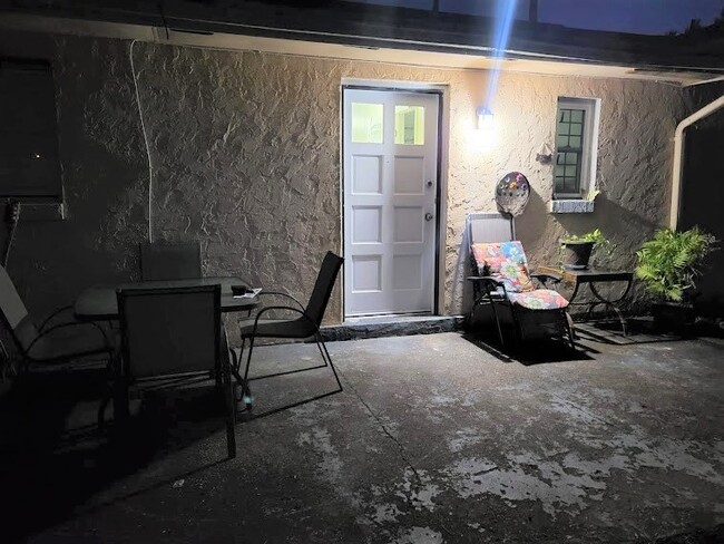 Photo - 1674 Louis Dr Casa