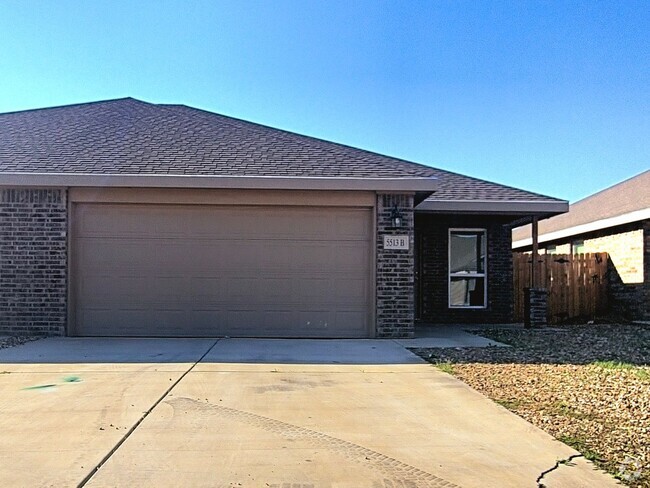 Building Photo - New 3/2/2 Duplex in Northwest Lubbock Rental