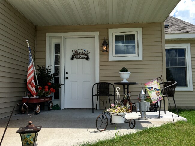 Photo - 1905 6th Ln SE