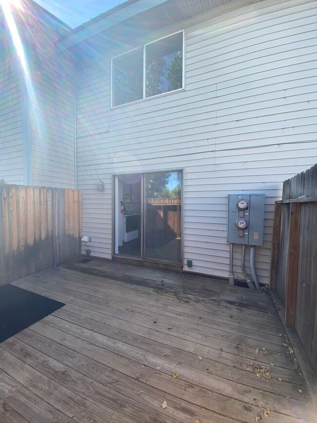 Photo - City of Gunnison Spacious 2 bedroom/2.5 bath!