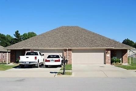Photo - 1554 Willowbrook Dr