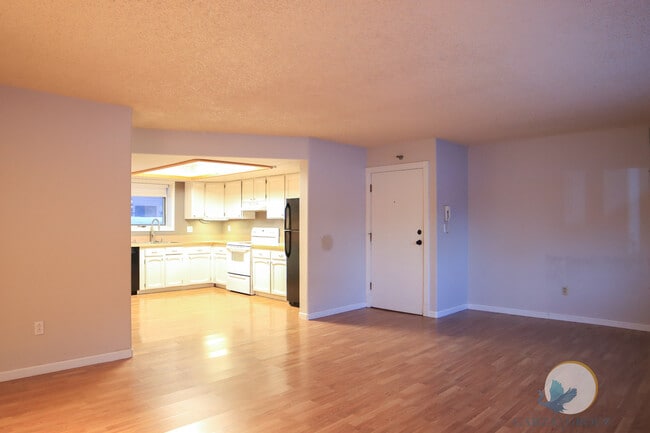 Photo - 16 Glacier Ave Unit 13