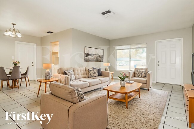 Photo - 1429 Satsuma St