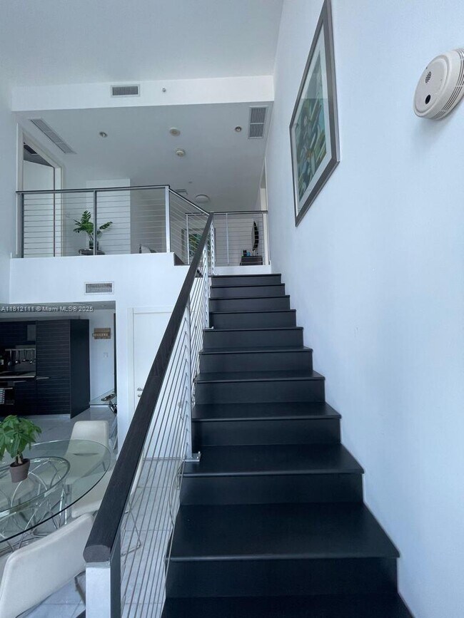 Photo - 200 Biscayne Boulevard Way Unidad 1103