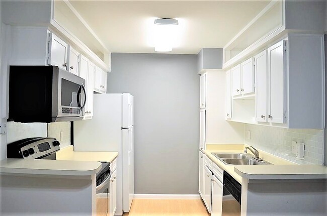 Photo - 2250 Bering Dr Unit True