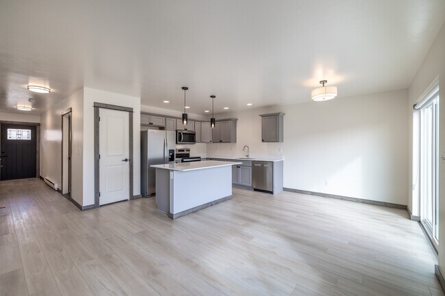 3396 Crosswind Ct Unit 4