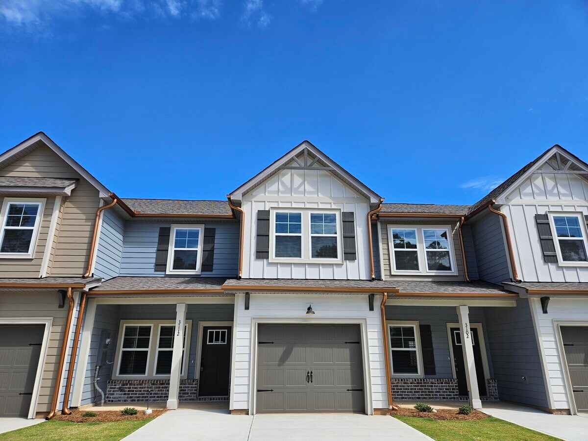 Photo - 3048 Venetian Dr Townhome