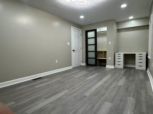 Photo - 247 Union St