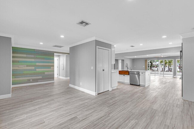 Photo - 12831 Shore Dr