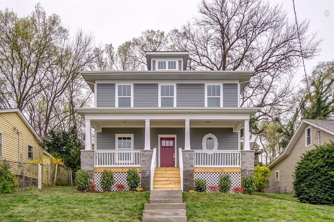Building Photo - **NOW AVAILABLE FOR SHOWINGS** Beautiful Home for Lease in Sylvan Heights!