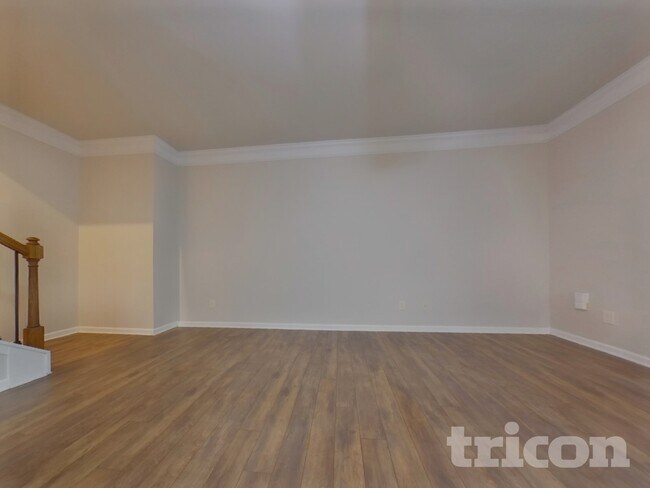 Photo - 55 Thorndale Ct