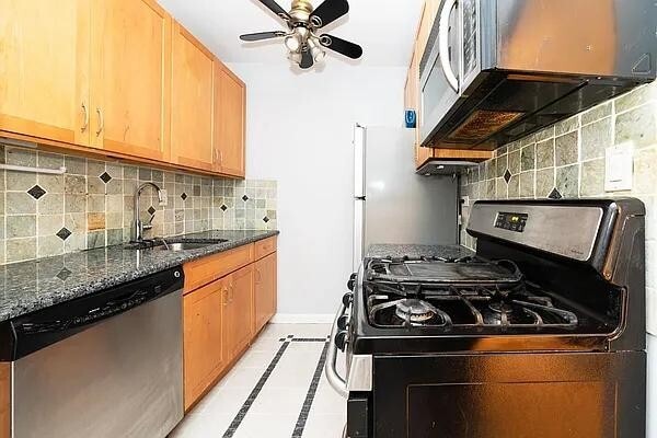 Photo - 171 E 84th St Unit 4F