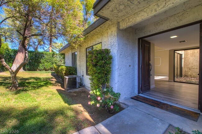 Photo - 2574 Pera Cir