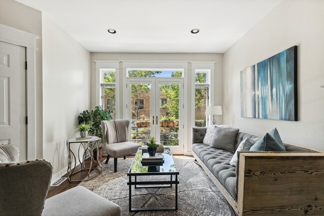 Photo - 3511 N Seminary Ave