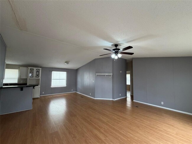 Photo - 12609 Dessau Rd