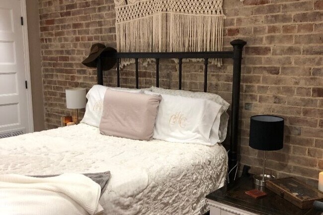 Photo - 107 W Columbia St Unidad 107