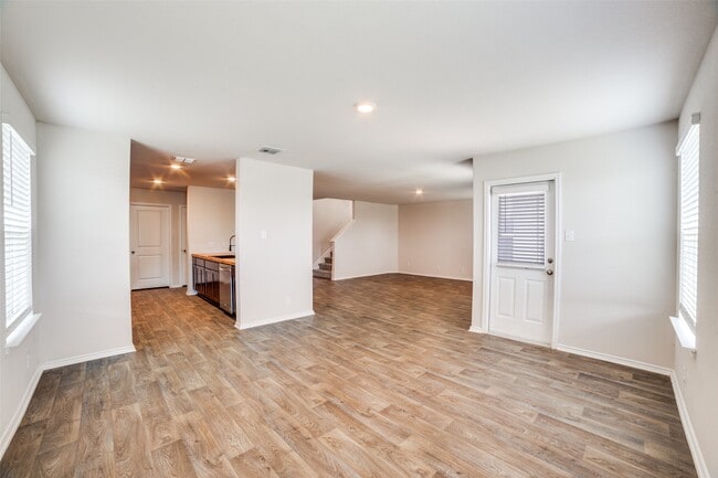 Photo - 10054 Bur Sedge